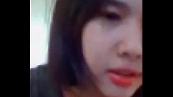 สาว Camfrog ไอดี jamly19 น้องสาวสวย โดนดีเจเชีย ให้เปิดจุก เห็นแล้ว เงี่ยนเลย ทั้งหุ่น ทั้งนม ขาวมาก